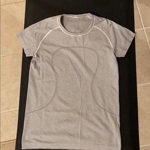Lululemon Swiftly Tech Workout Shirt